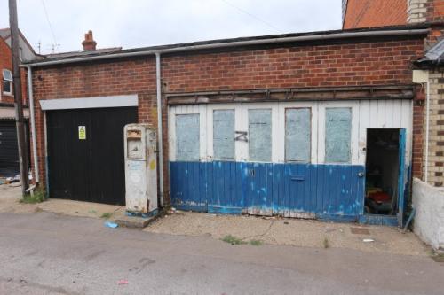 1 Pitcroft Road, Reading, RG6