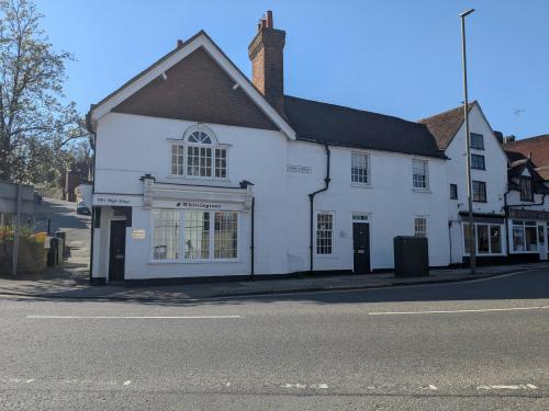 1 High Street & 18 Park Street, Guildford, GU2