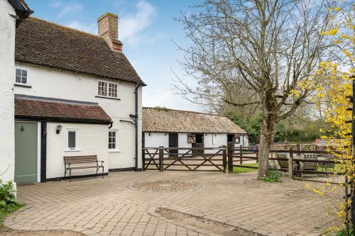Pear Tree Farm, High Street, Swineshead, Bedford, MK44