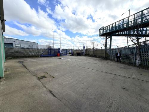 10 Pioneer Works, Crabtree Manorway North, Belvedere, DA17
