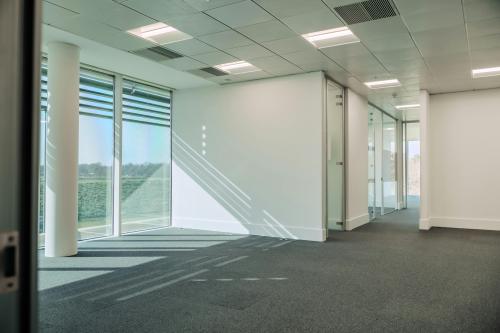 Meadow Gate, Meadow Gate Avenue, Farnborough Airport, Farnborough, GU14