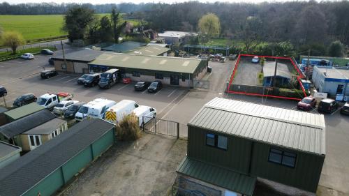 Ronnie's Yard, Howards Nursery, Handcross Road, Plummers Plain, Horsham, RH13