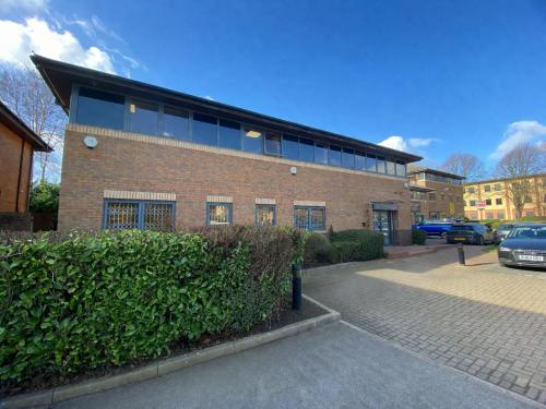 Unit 13, Pavilion Business Park, Leeds, LS12