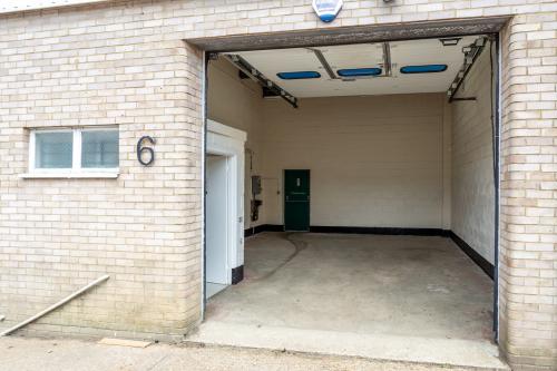 Unit 8, Letchworth Trading Estate, Green Lane Three, Letchworth Garden City, SG6