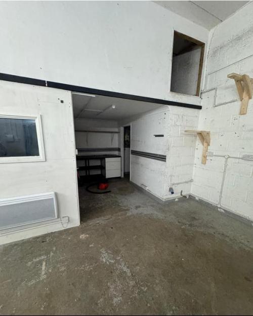Units 9,16 & 18, Swanscombe Business Centre, 17 London Road, Swanscombe, DA10