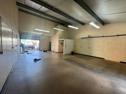 Unit 19, Windmill Farm Business Centre, Bristol, BS3
