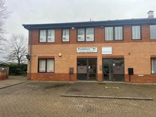 1B Carrera House, Merlin Centre, Gatehouse Close, Aylesbury, HP19