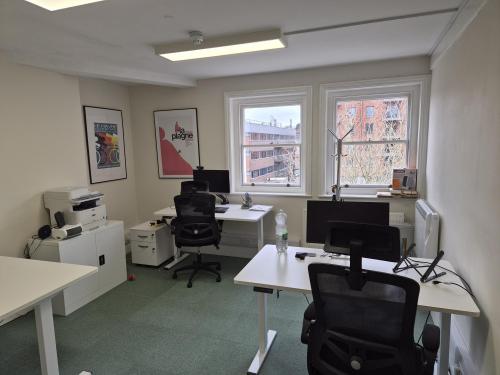 Office 3 Cheltenham House, 62A Mount Pleasant Road, Tunbridge Wells, TN1