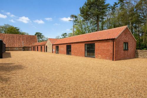 Hall Farm, Swaffham Road, East Raynham, Fakenham, NR21