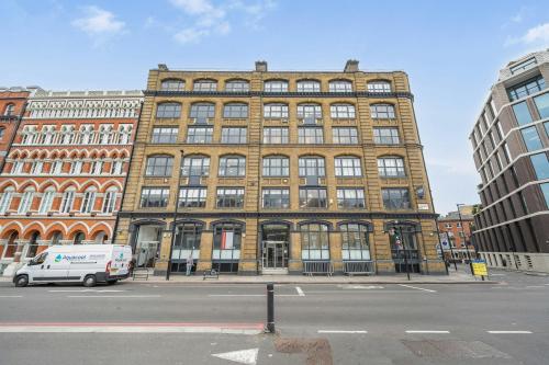 Unit 6 Piano Works, 113-117 Farringdon Road, Farringdon, London, EC1R