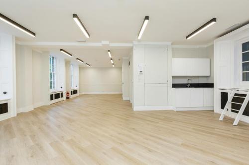 8A Brushfield Street, Spitalfields, London, E1