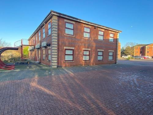 4 Franklin Court, Priory Business Park, Stannard Way, Bedford, MK44