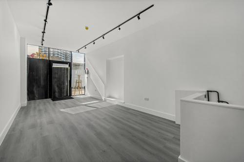 50 Chalk Farm Road, Camden, NW1