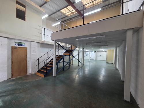 Unit 8, The Galloway Centre, Express Way, Newbury, RG14
