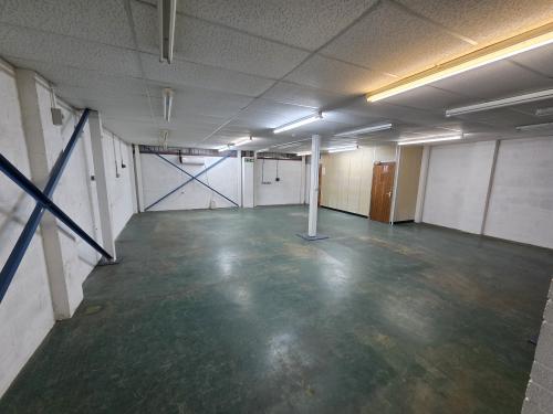 Unit 8, The Galloway Centre, Express Way, Newbury, RG14