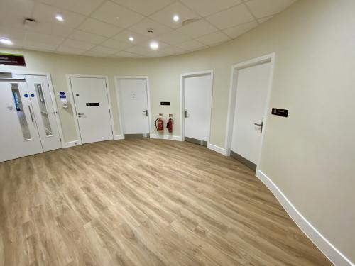 Treatment Room 1 All Saints View, Saphire Place, Houghton Regis, Dunstable, LU5