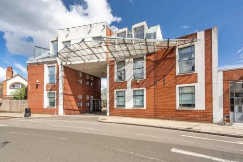 Unit 1, Heathgate Place, Hampstead, London, NW3