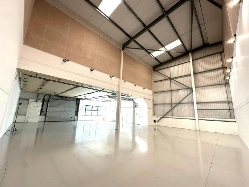 Unit 4 Vision, Kendal Avenue, West Acton, London, W3
