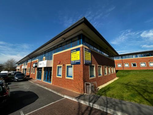 Unit 72 Shrivenham 100, Shrivenham Hundred Business Park, Majors Road, Watchfield, SN6