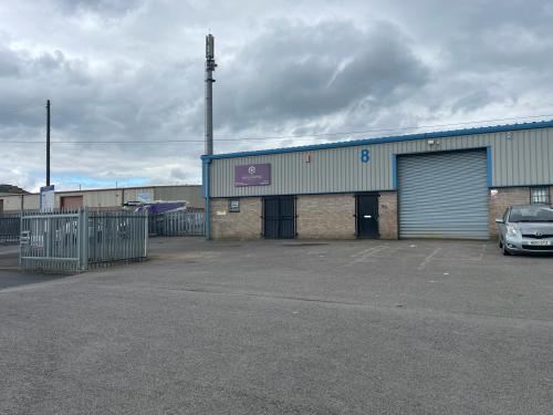 Unit 8, West Bradford Industrial Estate, Barnes Road, Bradford, BD8