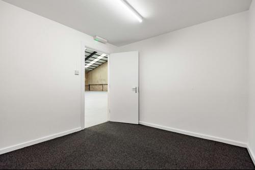Unit 1D, Knowsley Point Industrial Estate, Yardley Road, Liverpool, L33