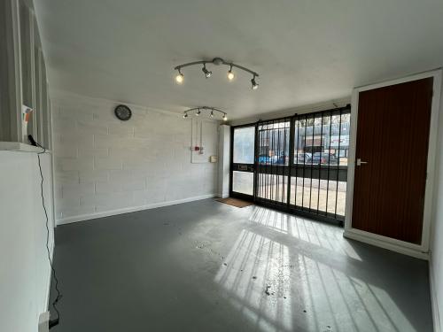 Unit 12, Blackworth Industrial Estate, Highworth, Swindon, SN6