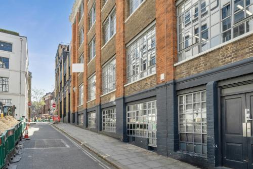 3-11 Eyre Street Hill, Farringdon, London, EC1R