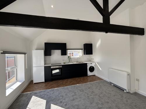 Flat 4 St. Andrews Buildings, High Street, Hamble, Southampton, SO31