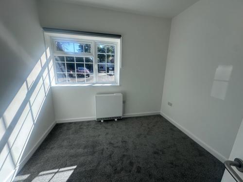 Flat 3 St. Andrews Buildings, High Street, Hamble, Southampton, SO31