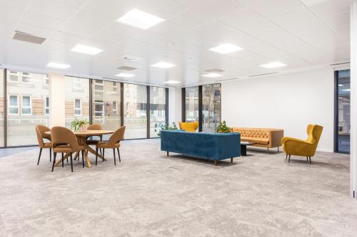 2 Lochrin Square, Edinburgh, EH3