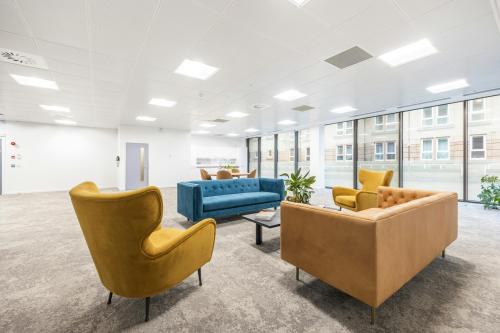 2 Lochrin Square, Edinburgh, EH3