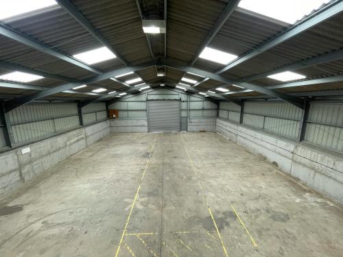 Unit 1 Berryfield Farm, Wotton Underwood, Aylesbury, HP18