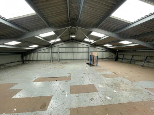 Unit 1 Berryfield Farm, Wotton Underwood, Aylesbury, HP18
