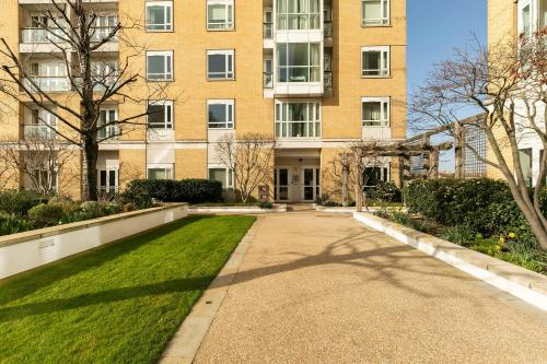 Unit G6A Belgrave Court, 36 Westferry Circus, Canary Riverside, London, E14