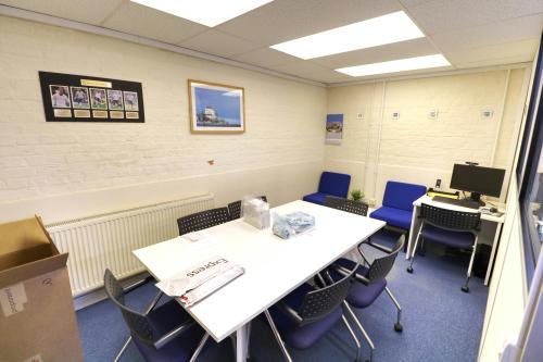 Unit 2 Guidepost, Naldred Farm Offices, Borde Hill Lane, Haywards Heath, RH16