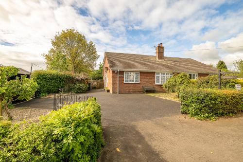 Hawthorn, Main Road, Burgh-On-Bain, Market Rasen, LN8