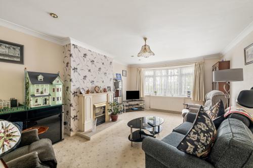 Hawthorn, Main Road, Burgh-On-Bain, Market Rasen, LN8