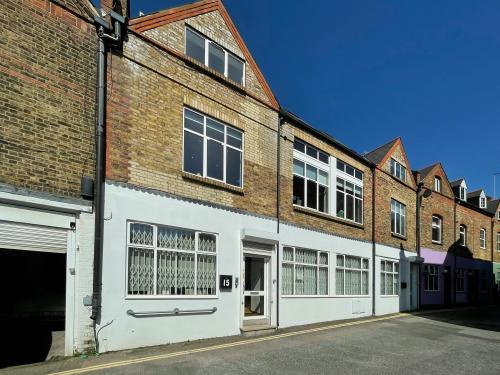15 Canfield Place, South Hampstead, London, NW6