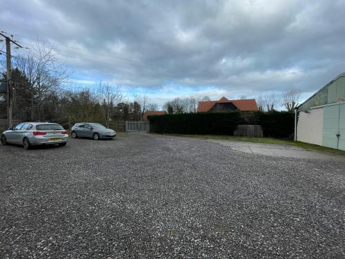 2.6 Acres, Cutbush Lane East, Shinfield, Reading, RG2