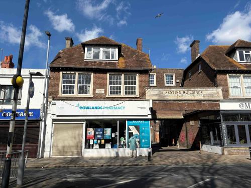 1A and 1B Festing Buildings, 1 Highland Road, Southsea, PO4