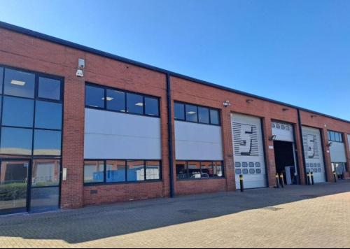 Unit 5, Gateway 25, Weston Avenue, West Thurrock, Grays, RM20