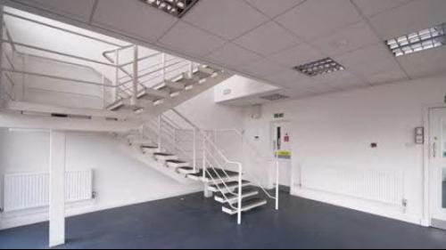 Unit 5, Gateway 25, Weston Avenue, West Thurrock, Grays, RM20