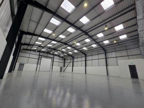 Unit 560, Metroplex Business Park, Salford, M50