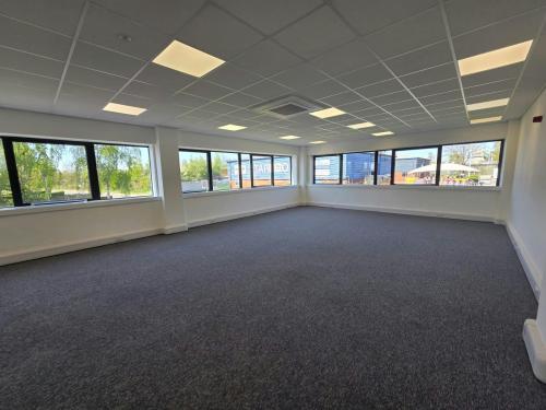 Unit 560, Metroplex Business Park, Salford, M50