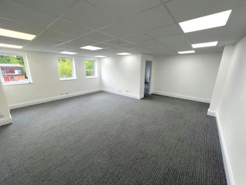 Units 23/24 & 25, Lawson Hunt Industrial Park, Broadbridge Heath, Horsham, RH12
