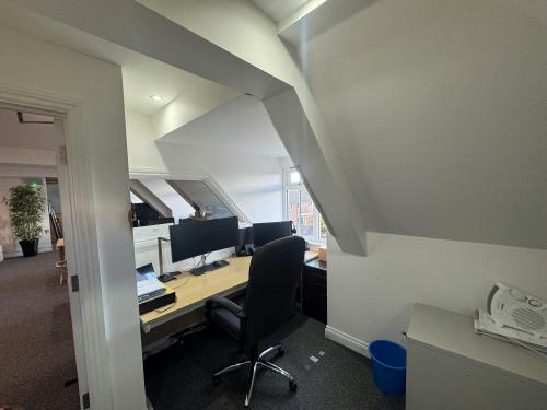Unit 5, Woodcote Mews, Tadworth, KT20