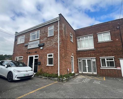 3 Howard Buildings, Guildford, GU4