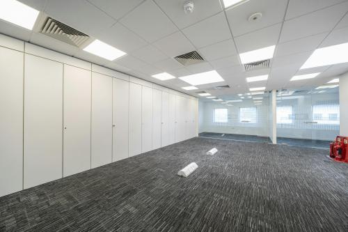 Unit 5 Wellesley Court, Apsley Way, Staples Corner, London, NW2