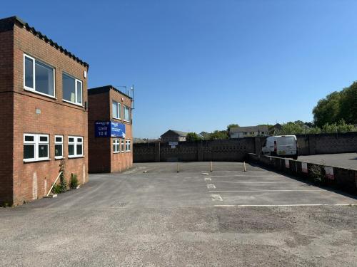 Unit 10D, Dawkins Road, Poole, BH15