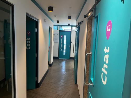 Unit 5, Midshires Business Park, Aylesbury, HP19
